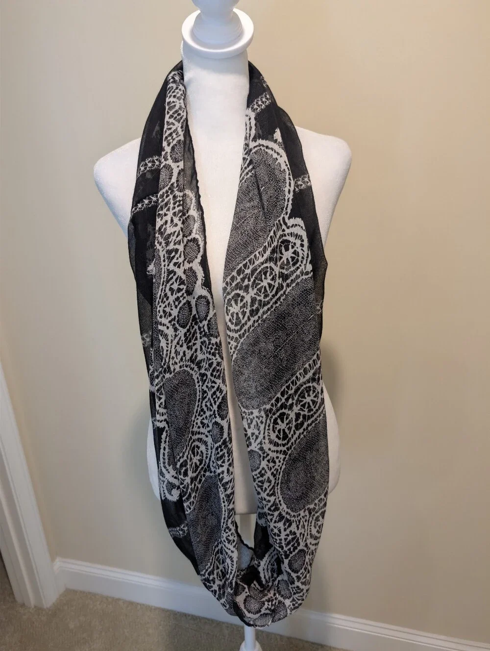 Black and White Lightweight Infinity Scarf with Ornate Lace Print
